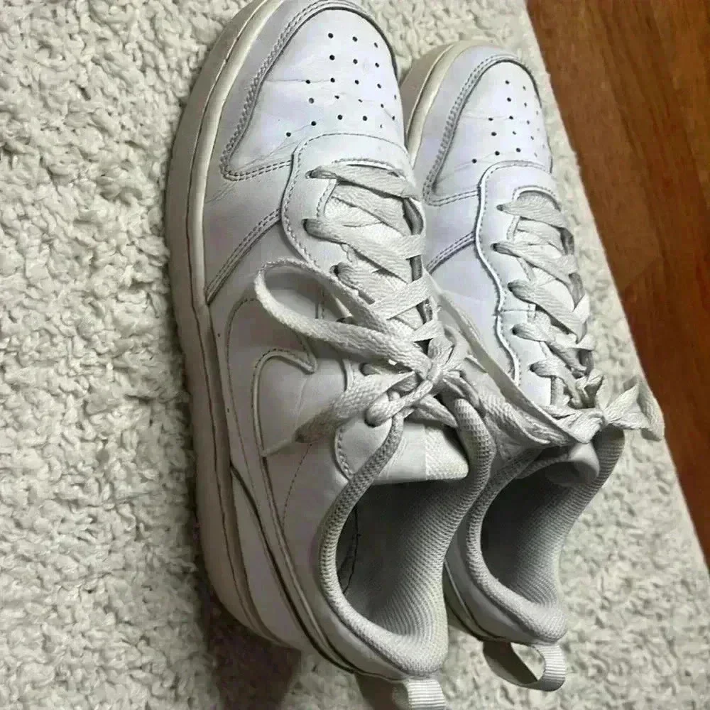 NIKE SIZE 6Y WHITE AIR FORCE 1 PREOWNED